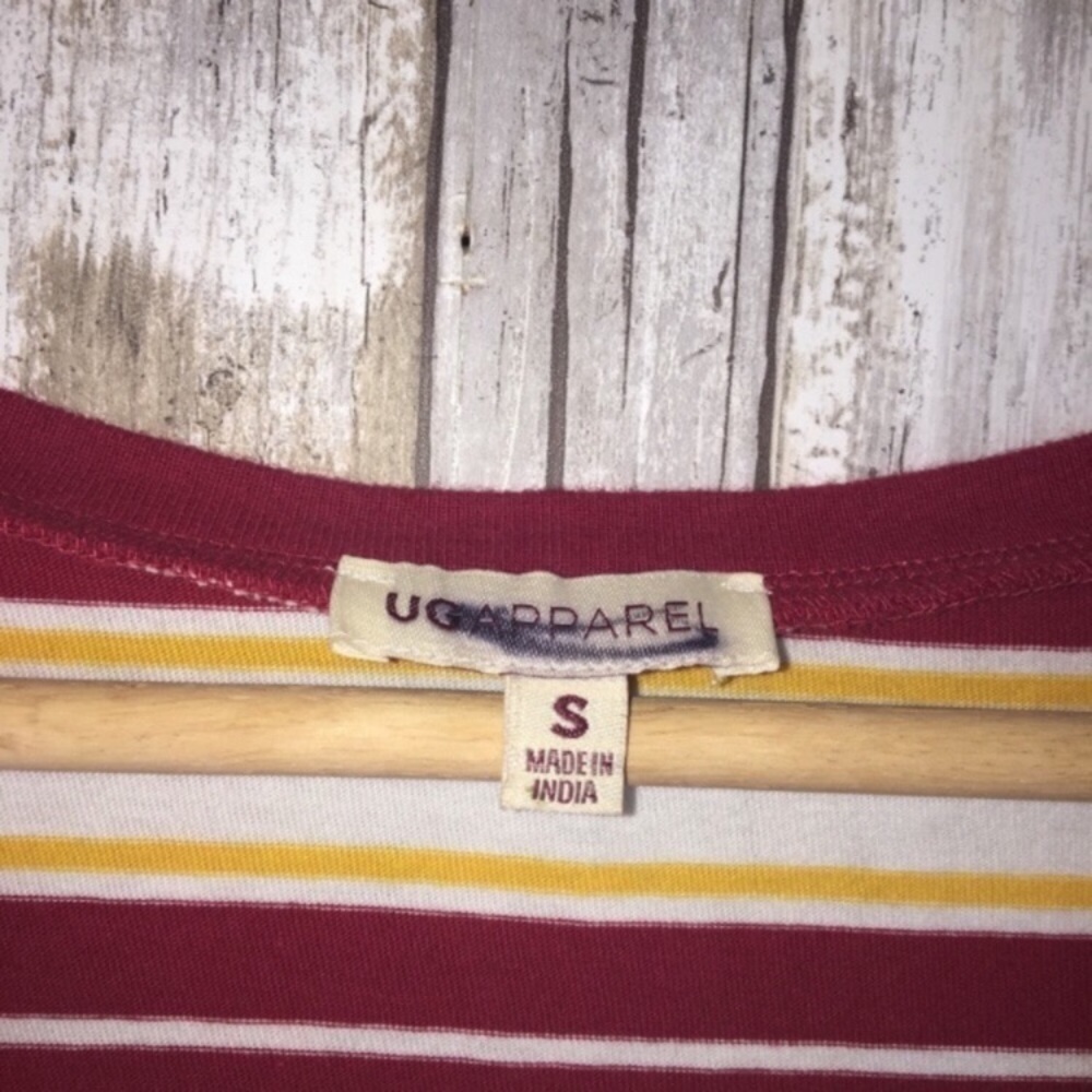 Iowa State Cyclones Striped Tee Womens Small Red Gold NCAA Shirt - Picture 4 of 4